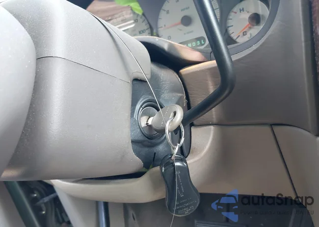 2C4GP44352R712552: 40056116