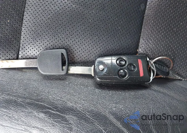 JH4CU2F65BC015022: 40056211