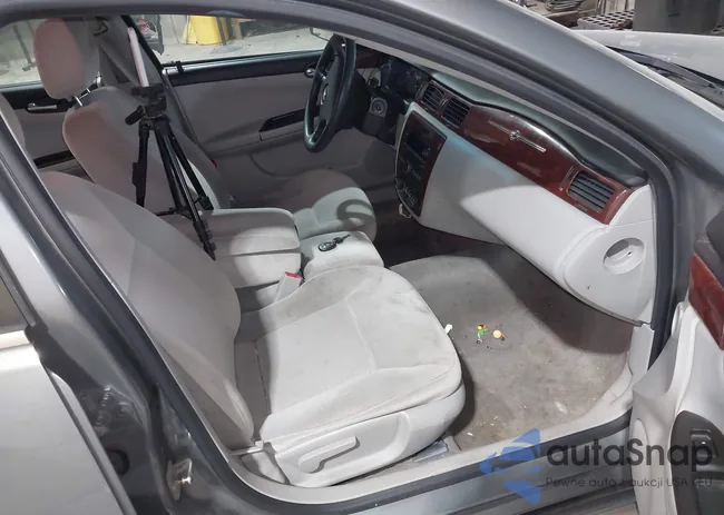 2G1WT55N581213795: 40056213