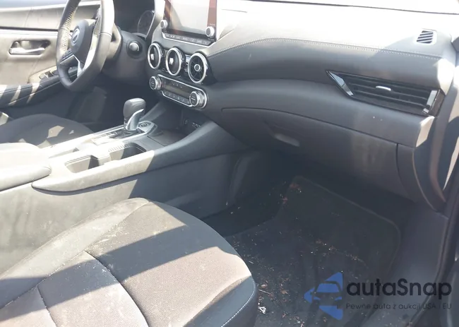 3N1AB8CV2RY202669: 40055617