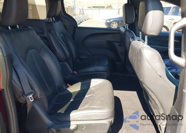 2C4RC1L75LR173598: 40055691