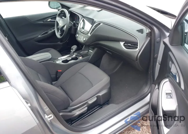 1G1ZD5ST8PF230725: 40055859