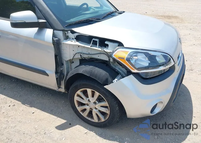 KNDJT2A64C7446593: 40056527