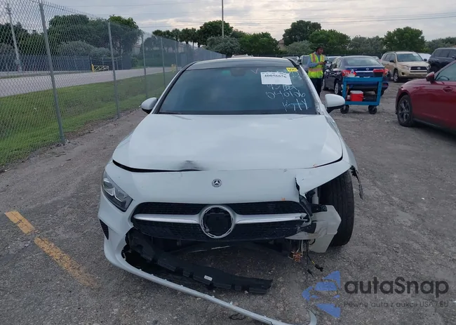 WDD3G4EB3LW040106: 40056656