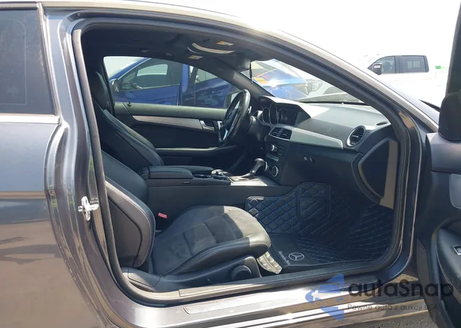 WDDGJ4HB4FG369751: 40056852