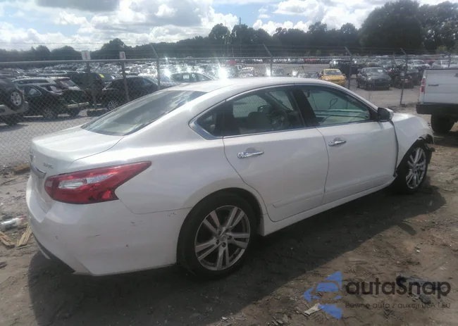 1N4BL3AP1HC213066: 40058033