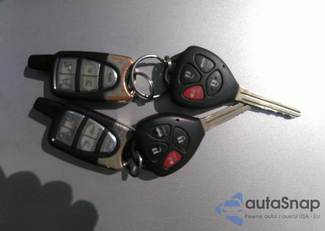 JTDBU4EE1AJ065735: 40058400