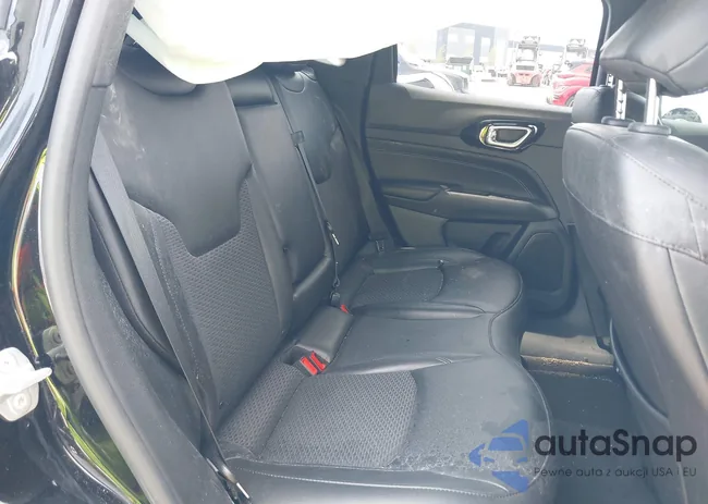 3C4NJCBB3NT224974: 40058433