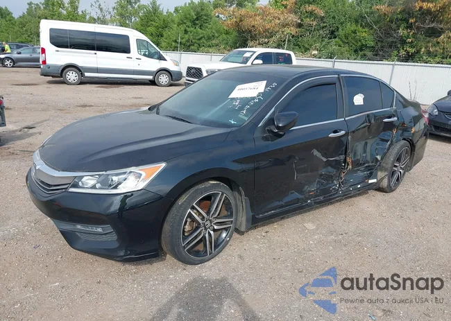 1HGCR2F55HA201935: 40057684