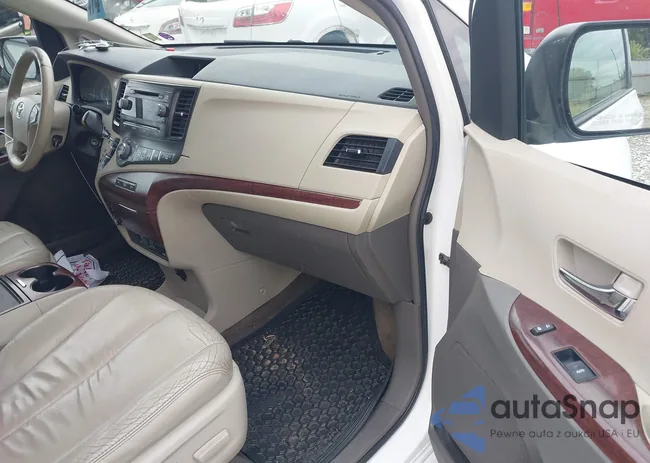 5TDYK3DC0CS250343: 40058922