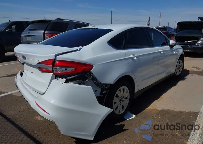 3FA6P0G72LR244865: 40059363