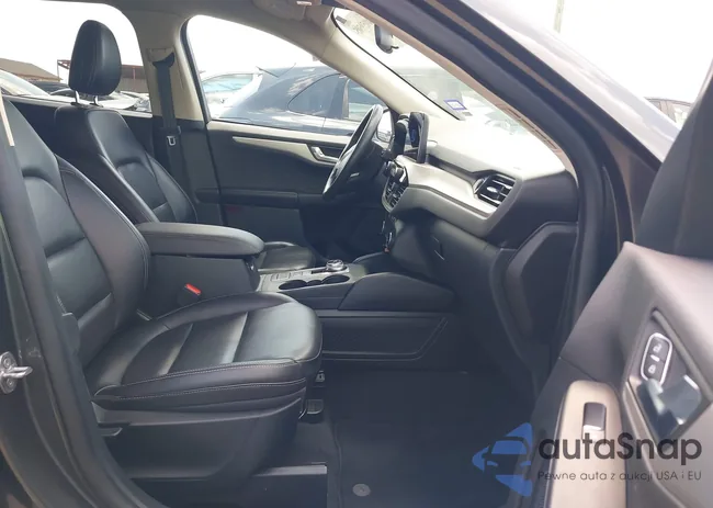 1FMCU9H64LUC16652: 40059505