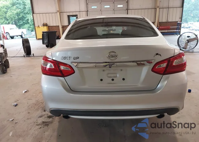 1N4AL3AP1HC285803: 40059530