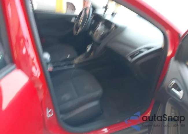 1FADP3F21GL286477: 40059574