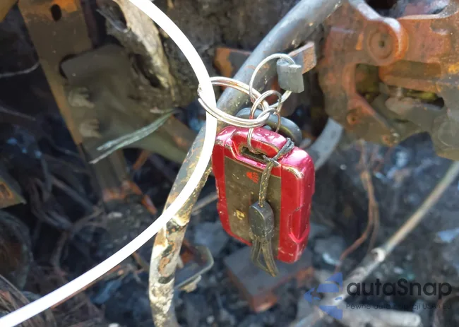 3GCUCRER8JG240611: 40061753