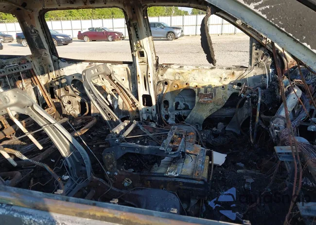 3GCUCRER8JG240611: 40061753