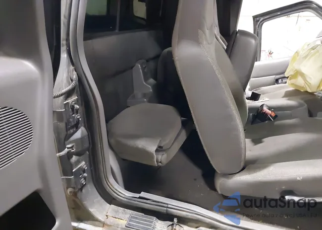 1FTZR15E61TA62087: 40063906