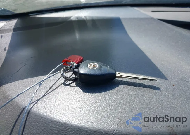 4T1BE46K29U396220: 40064153