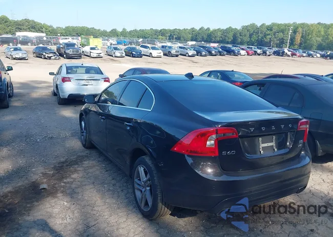 YV1612TK4F1345481: 40064896