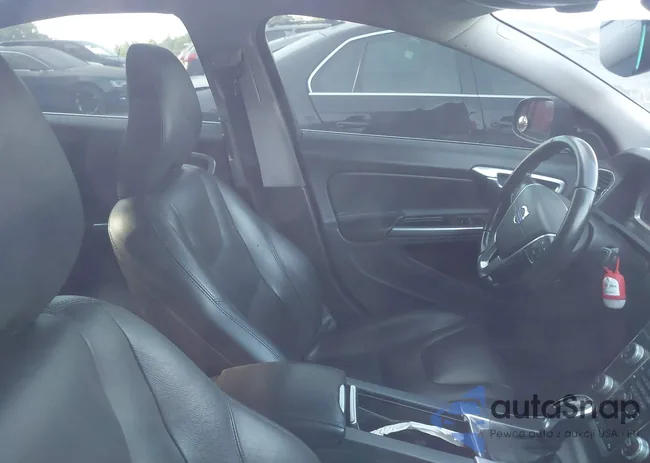 YV1612TK4F1345481: 40064896