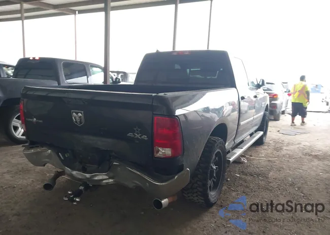 1C6RR7TM8GS276341: 40065371