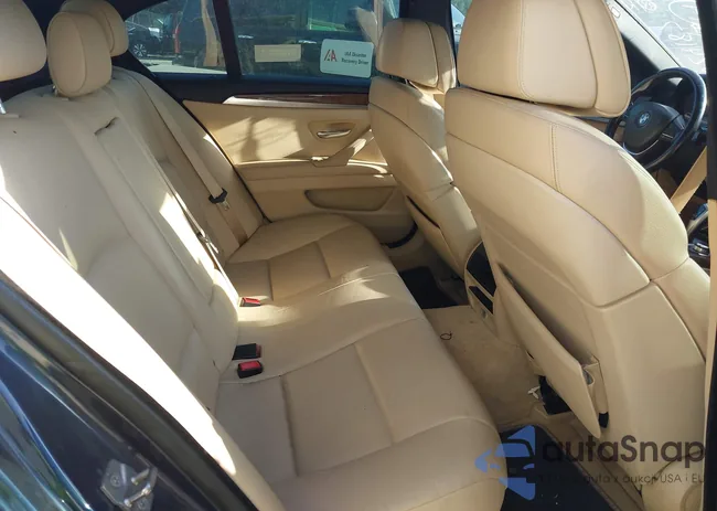 WBAXG5C53CDW24187: 40067216