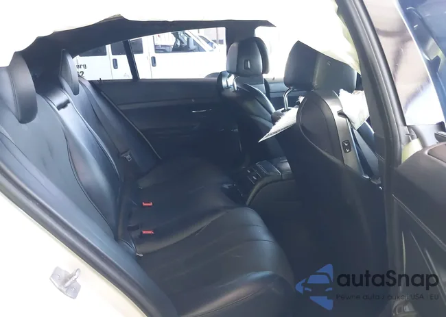 WBA6B2C58ED129561: 40067269