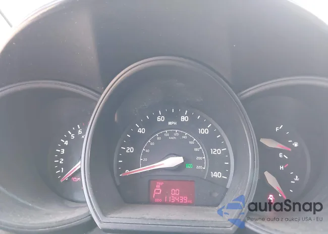 KNADM5A3XF6459146: 40068178