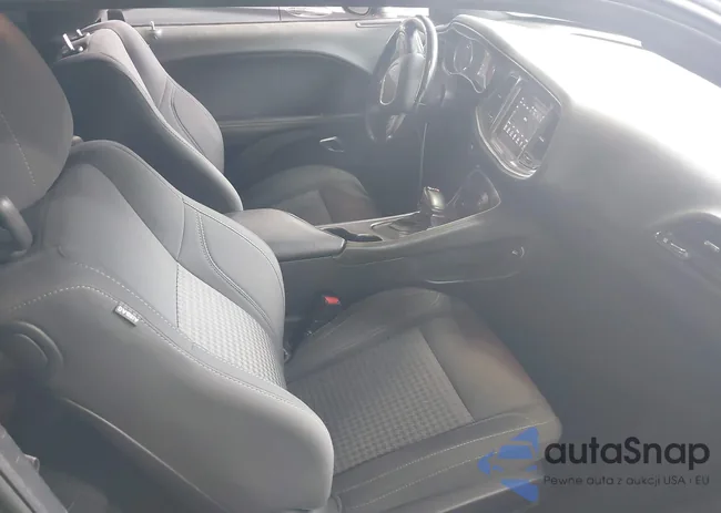 2C3CDZGG4KH632995: 40067604