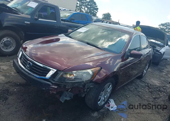 1HGCP26409A173511: 40069479