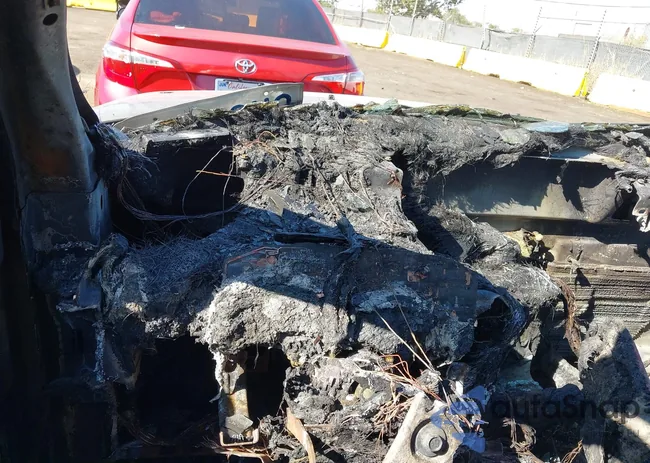 1J8FT28B29D177991: 40070976