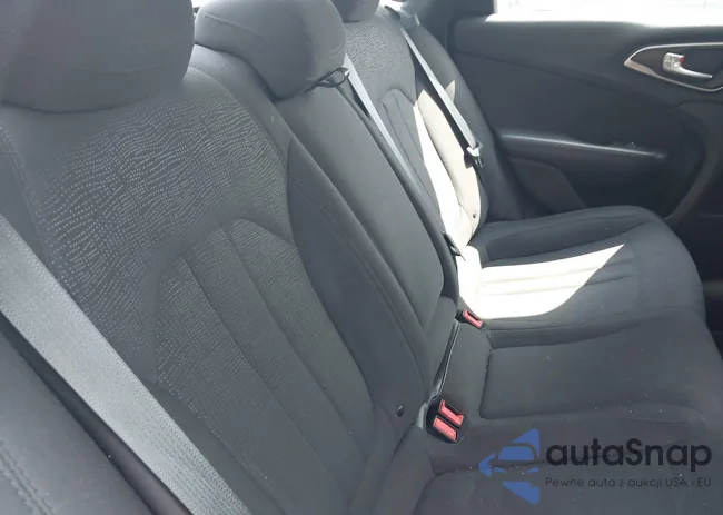 1C3CCCAB8FN572228: 40072317