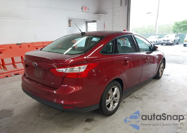 1FADP3F27EL338661: 40072930