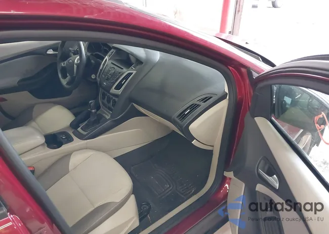 1FADP3F27EL338661: 40072930