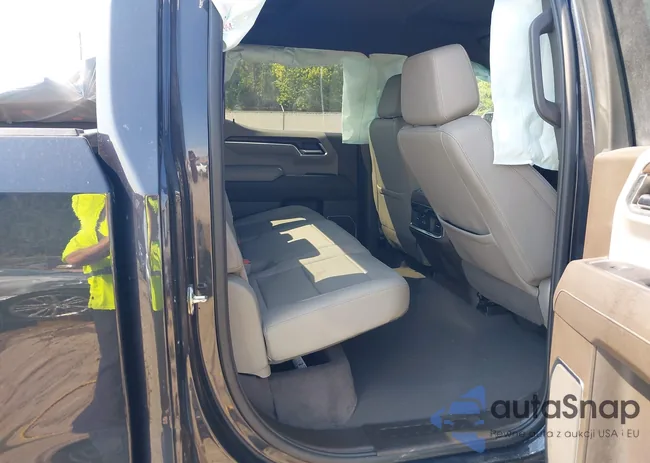 1GTUUDE83PZ281034: 40073159