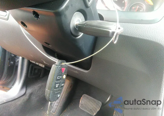 YV1RS547062554720: 40073692