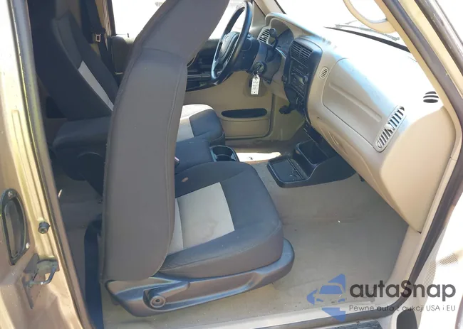 1FTYR44E74PB00552: 40077986