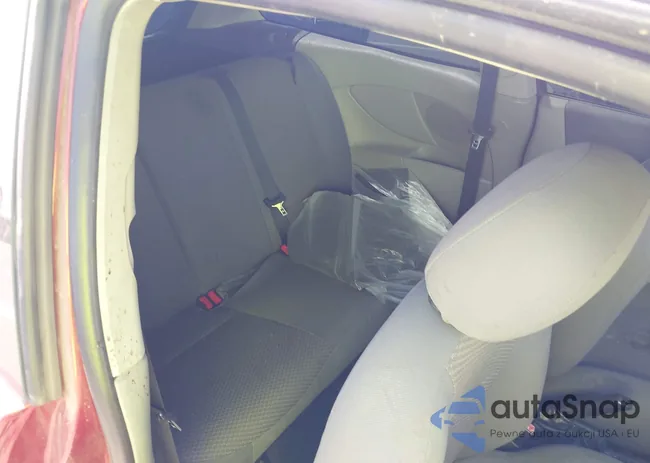 3FAFP31N85R101673: 40079189