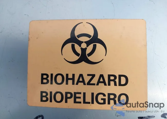 1C4GP64L3WB649953: 40083104