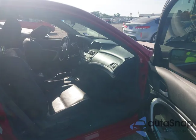 1HGCS2B83BA006928: 40083814