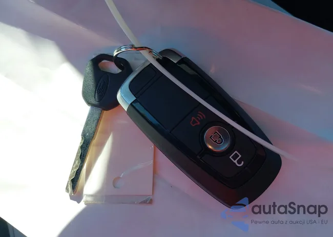 1FM5K8D89JGA11100: 40084056