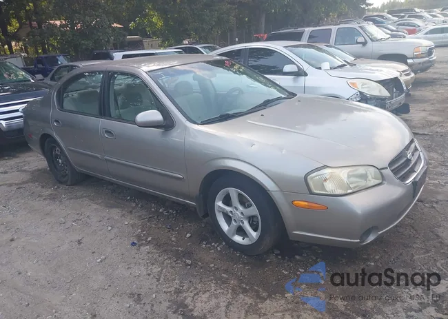 JN1CA31D21T804056: 40084756