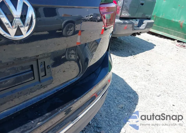 3VV3B7AX9JM193342: 40084972