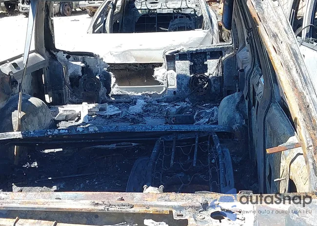 1JCML784XHT065715: 40084676