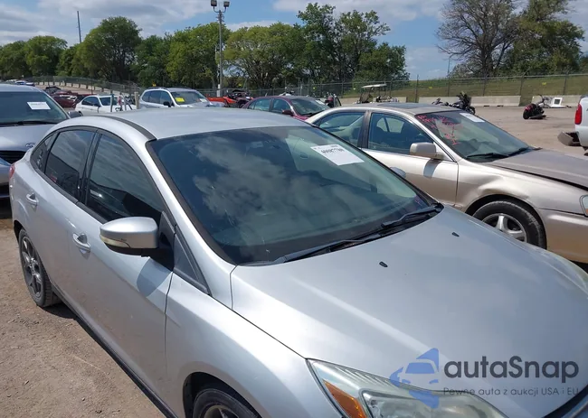 1FADP3F2XDL233546: 40087780