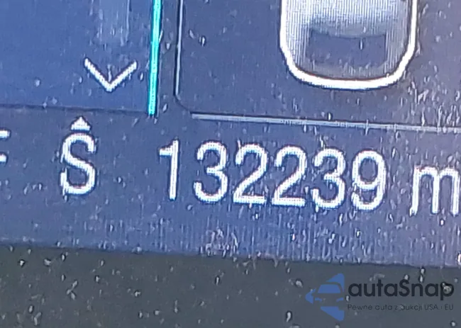 1FADP3F2XDL233546: 40087780