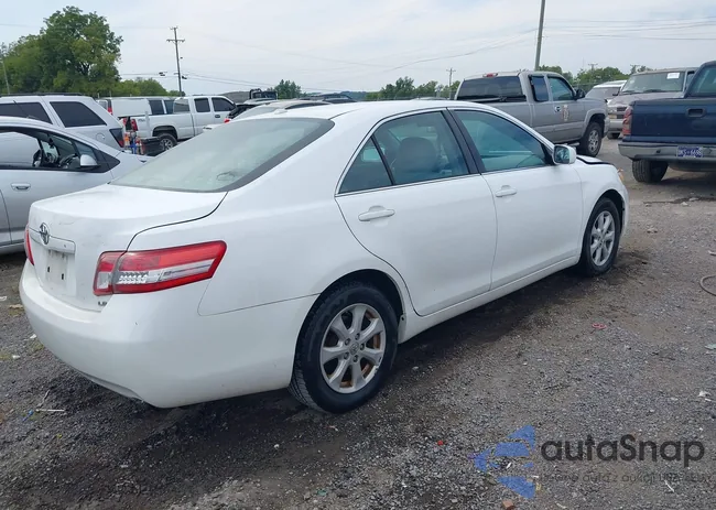 4T4BF3EK6BR205239: 40092489