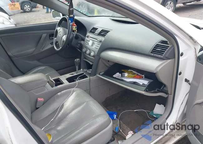 4T4BF3EK6BR205239: 40092489