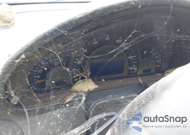 WDBRF40J24F506937: 40092648