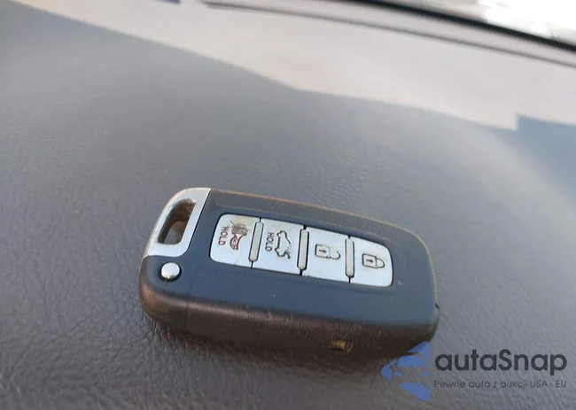 KMHGC4DD7CU177261: 40095091